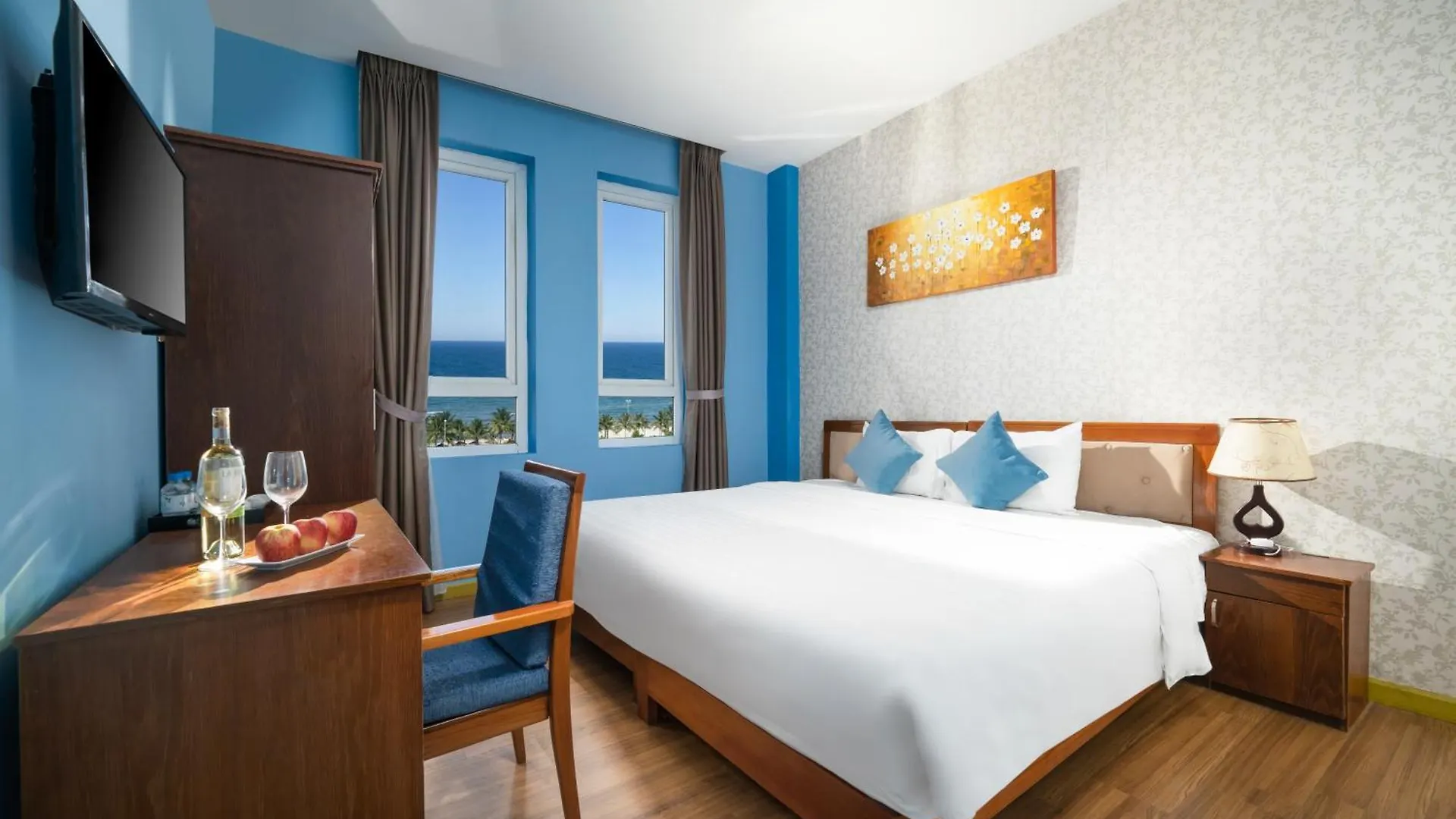 Linh Hotel Da Nang 4*,  Vietnam